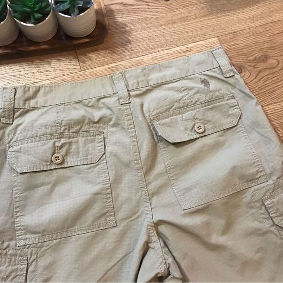 U.S. Polo Assn. Classic Flat front Cargo Shorts - Picture 7 of 8